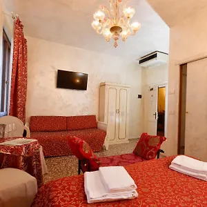 Casa Martini Pensión Venecia